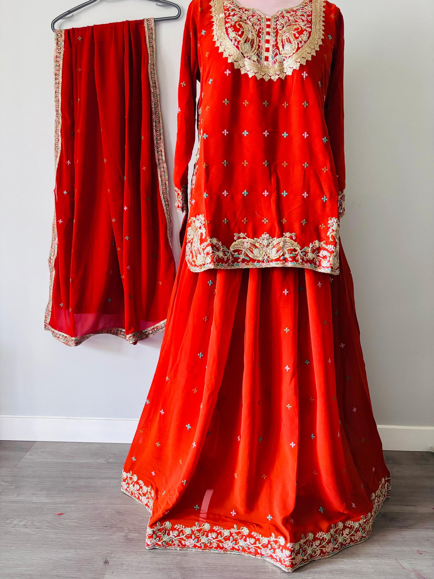 Partywear Traditional Outfit (XXL)