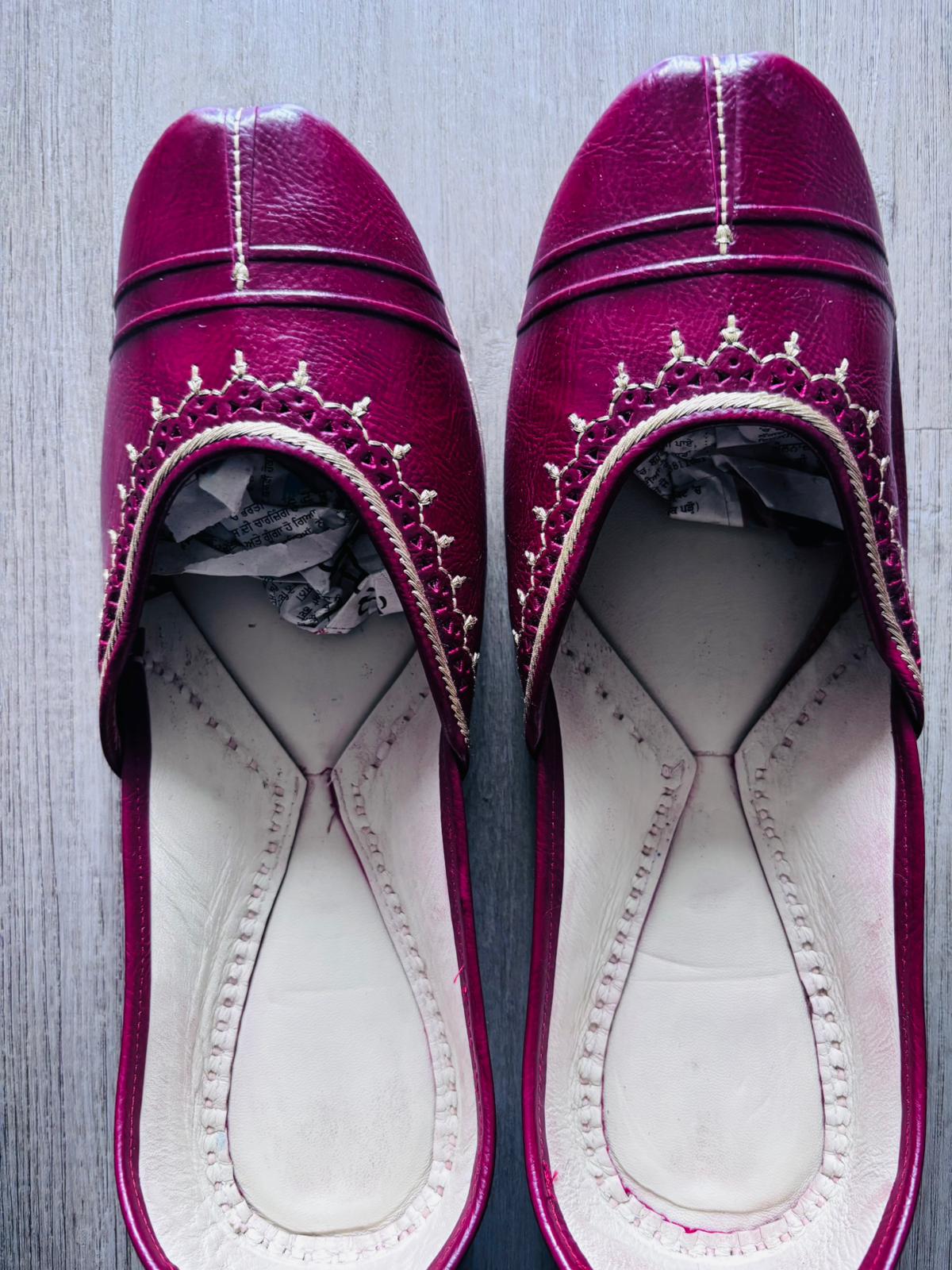 Maroon Jutti (11.5 inch)