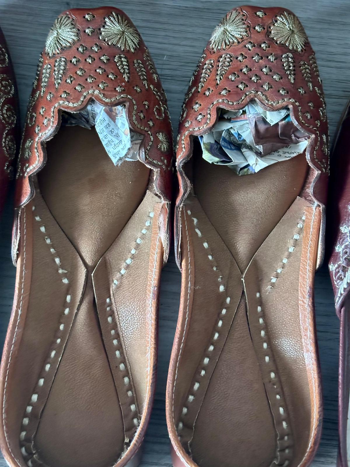 Handmade Jutti (10.2 inch)